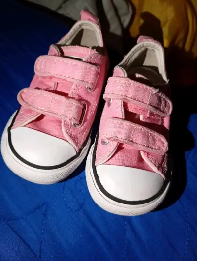Zapatillas rosadas para niñas Converse All Star - miniatura 1