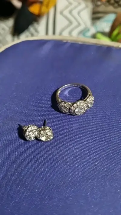 Anillo y aros de plata con circonitas - miniatura 3