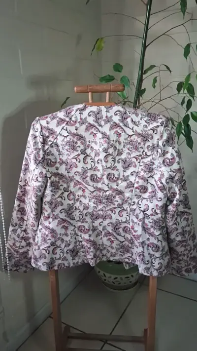 Chaqueta estampada floral para mujer - miniatura 2