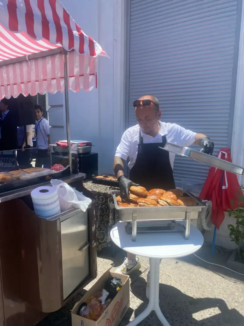 CARRO GASTRONÓMICO EQUIPADO/MESON MÓVIL GASTRONÓMI - 4