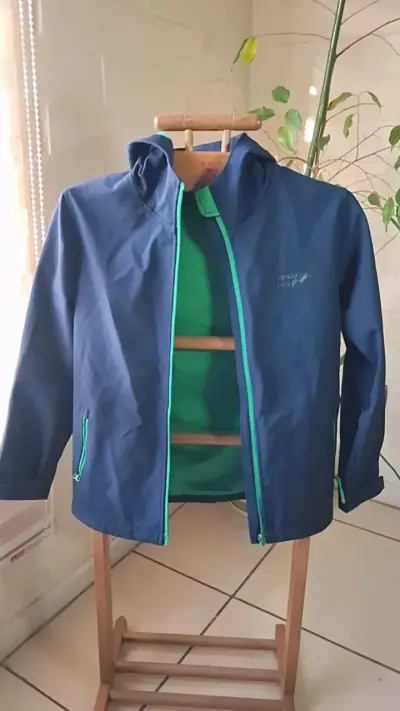 Chaqueta azul para niños con capucha - miniatura 1