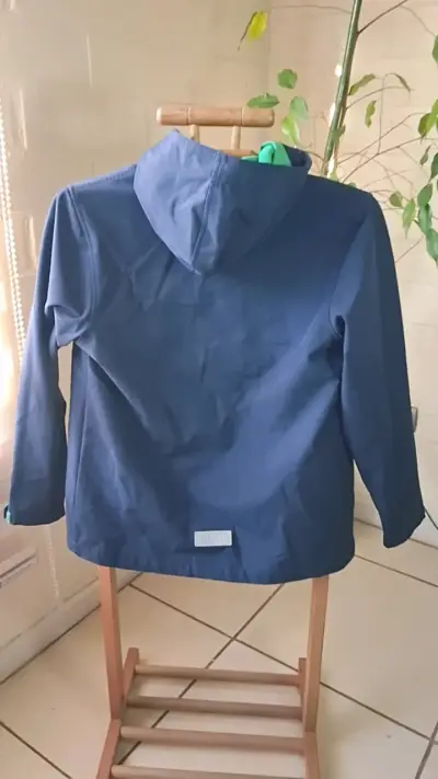 Chaqueta azul para niños con capucha - miniatura 2