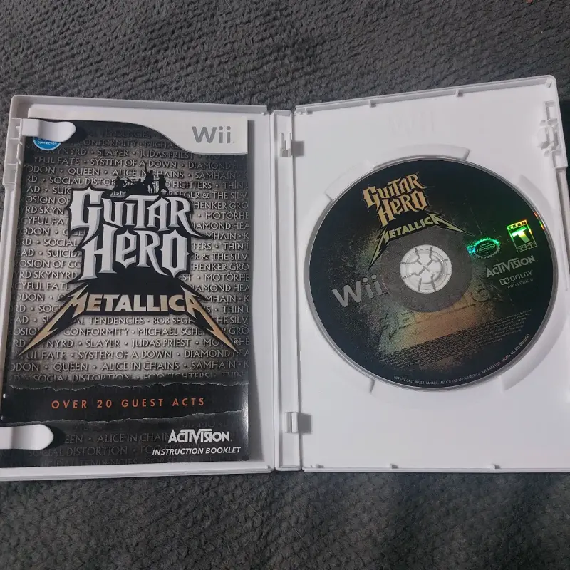 Juego Guitar Hero Metallica para Wii en buen estado - 3