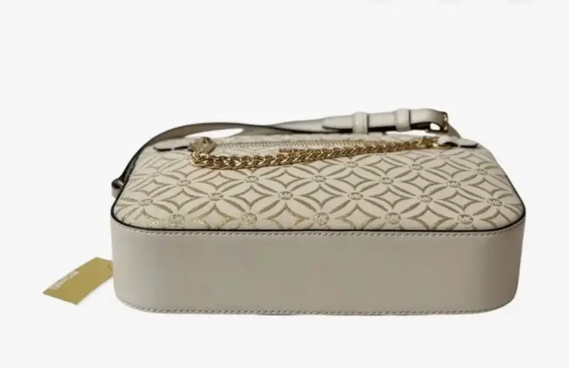 Cartera Michael Kors beige con cadena dorada - 3