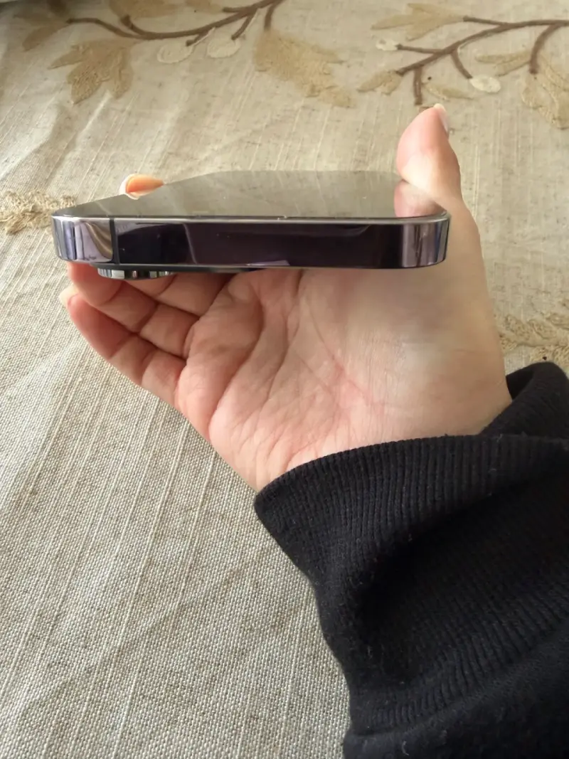 iPhone 14 Pro - 4