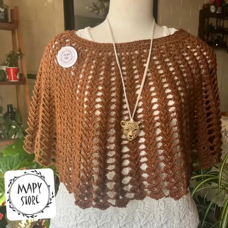 Poncho tejido a crochet color marrón - 1