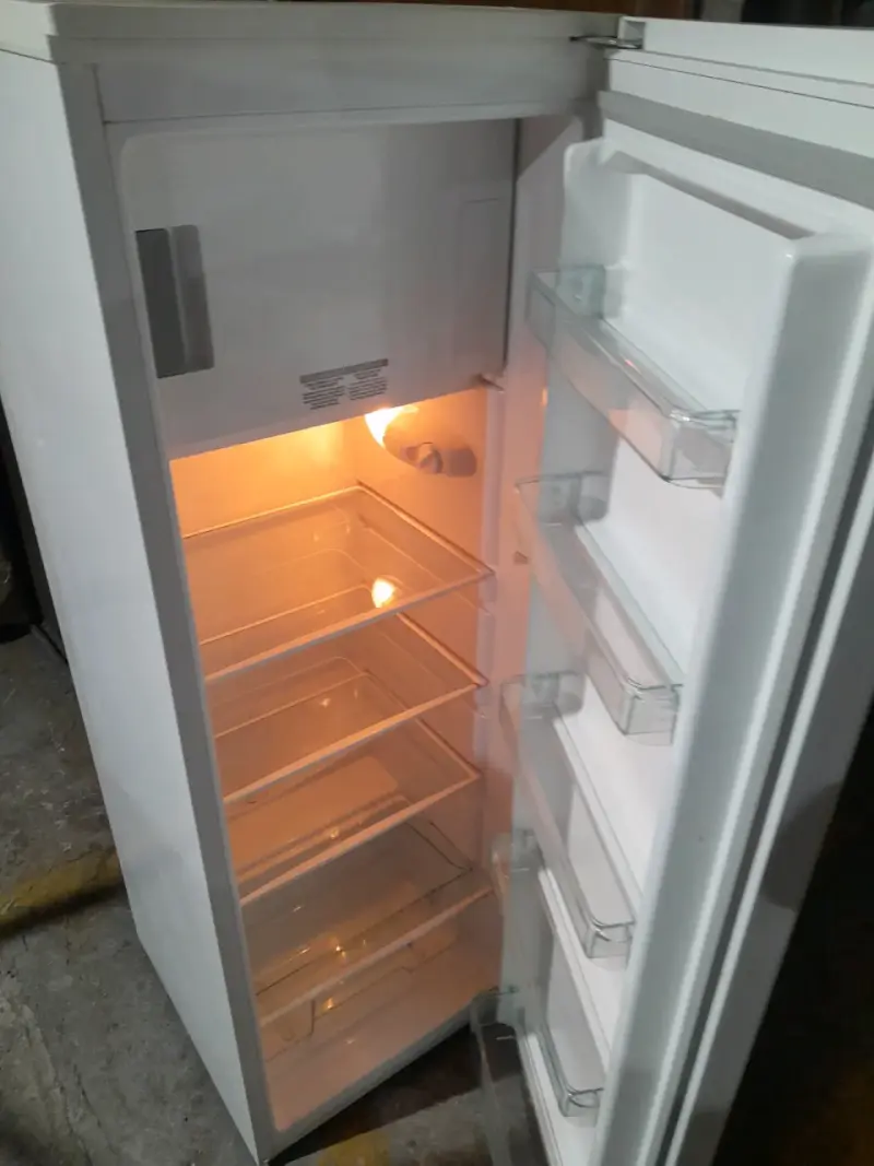 Refrigerador Electrolux de una puerta buen estado - 2