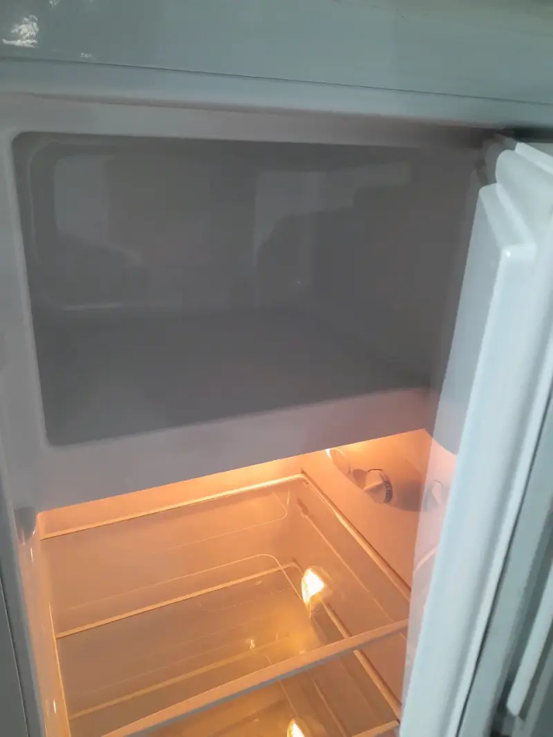 Refrigerador Electrolux de una puerta buen estado - 3