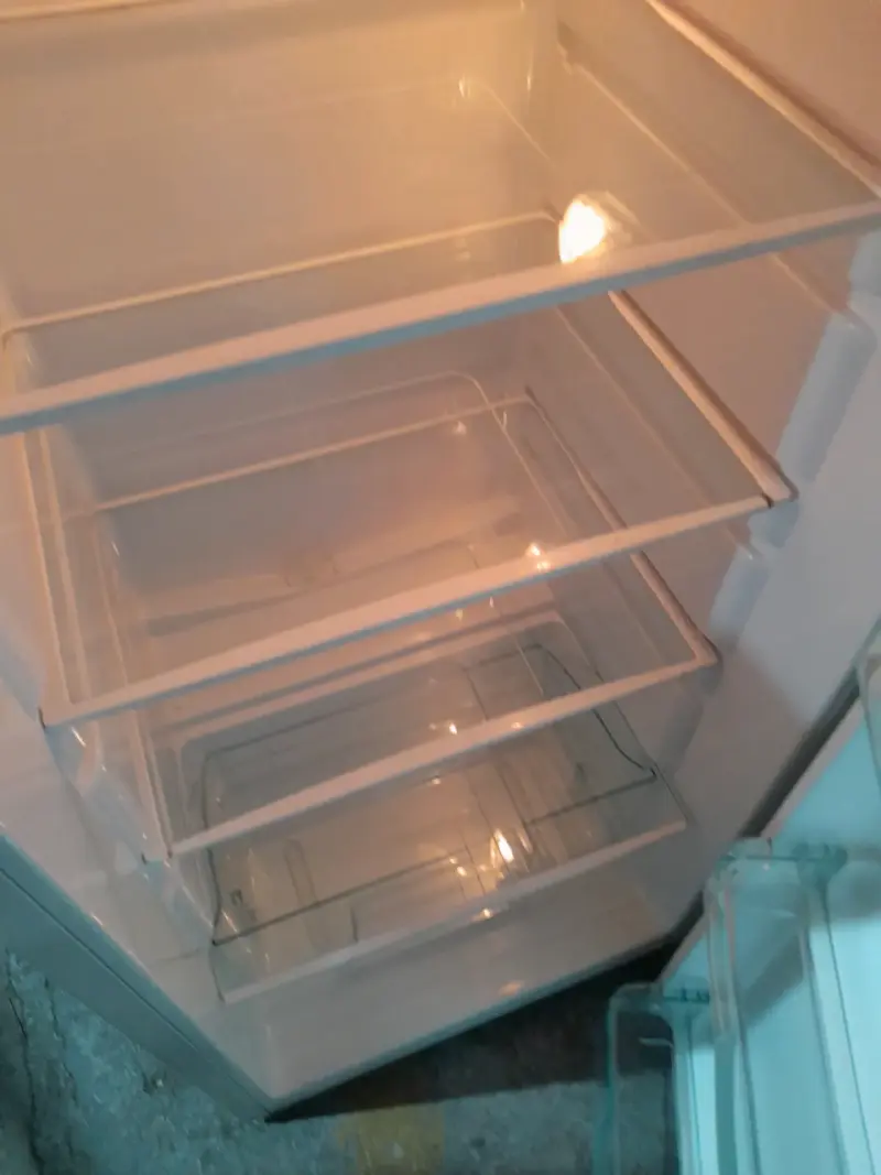 Refrigerador Electrolux de una puerta buen estado - 4