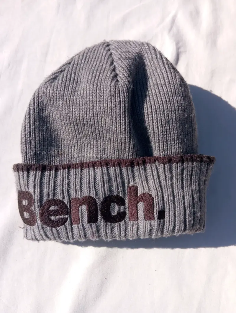 Gorro de lana gris Bench - 1