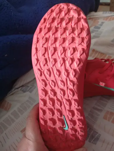Zapatillas deportivas Nike rojas para hombre - miniatura 2