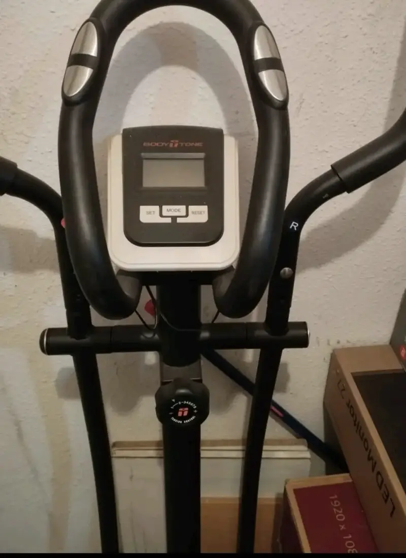 Elíptica Bodytone con monitor digital - 1