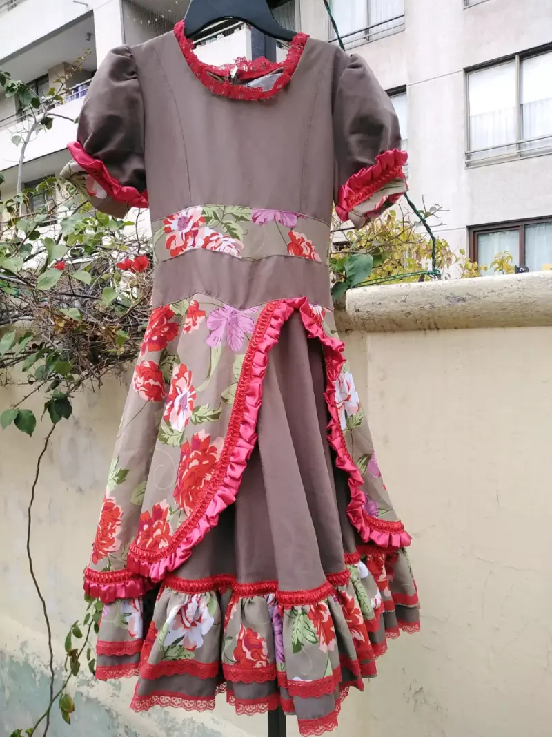 Vestido de huasa para niña - 1