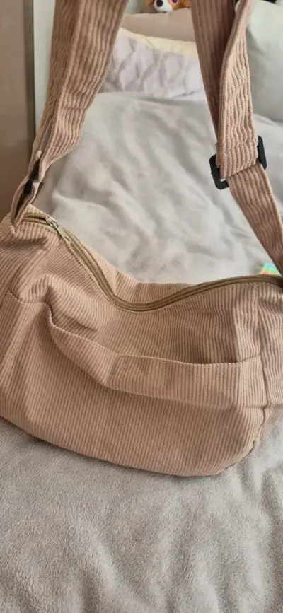 Bolso de hombro beige de pana - miniatura 2