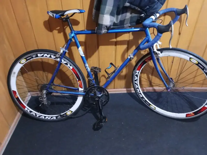 Bicicleta de Ruta Azul con Ruedas Katana - 2