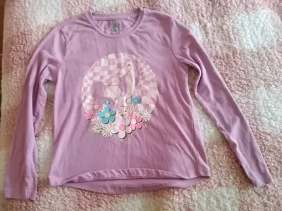 Polera de niña con unicornio y flores - miniatura 1