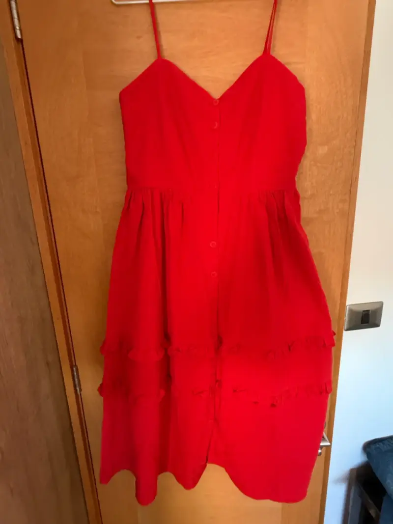 Vestido rojo H&M con tirantes - 1