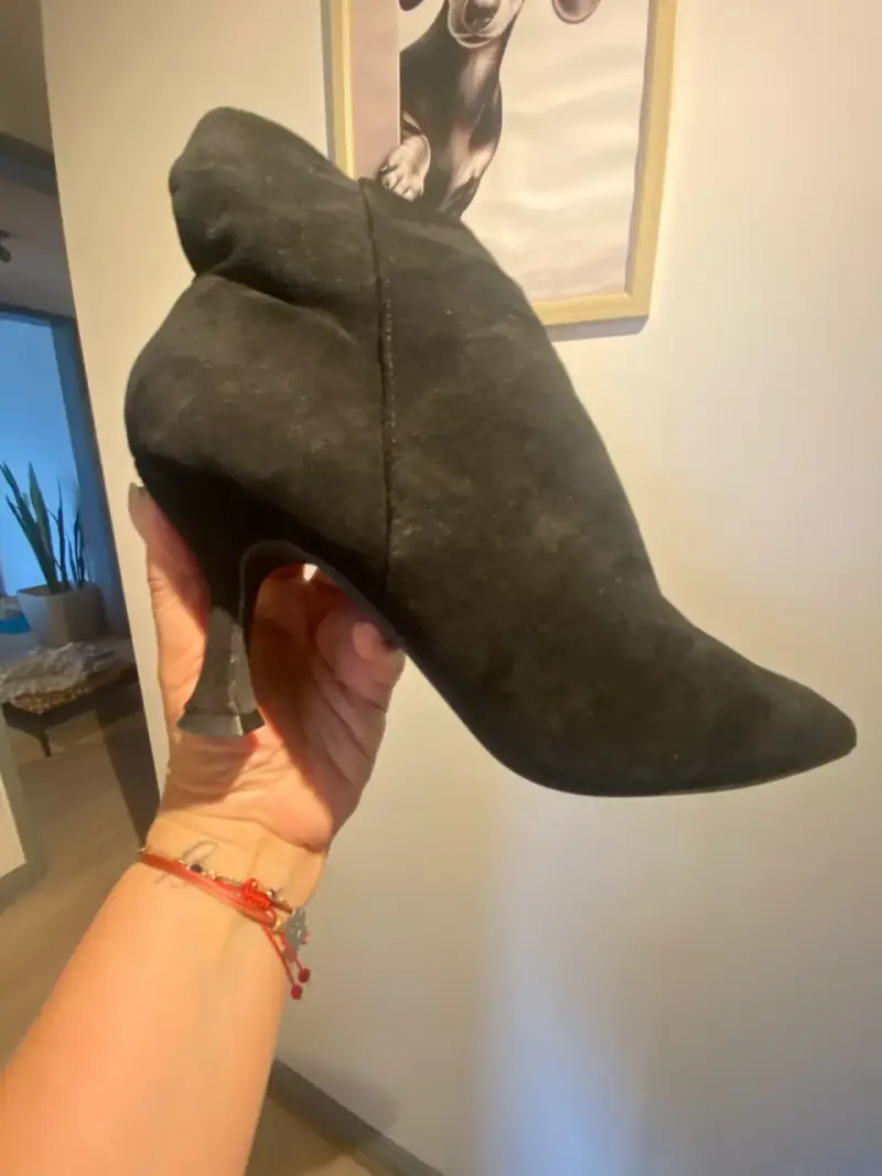 Botines de tacón negro con cierre lateral - 2