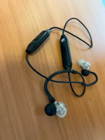 Audífonos In-ear Sennheiser IE 100 Pro Wireless - miniatura 4