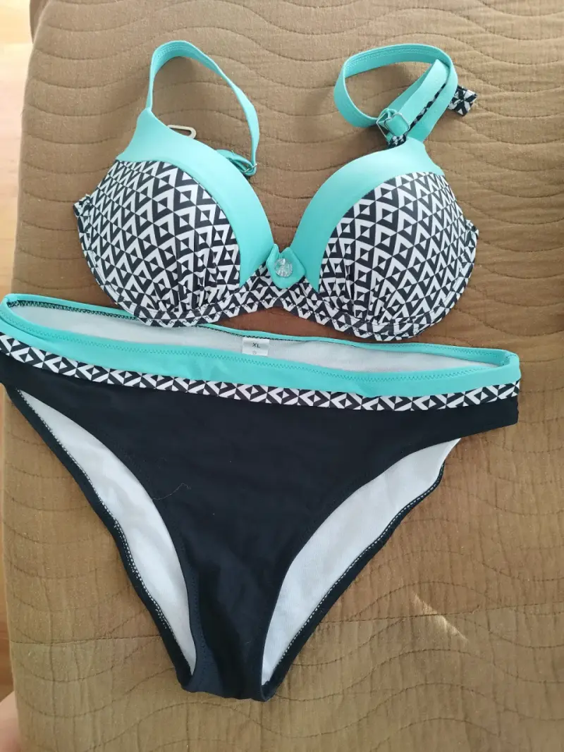 Bikini reversible verde y negro - 2