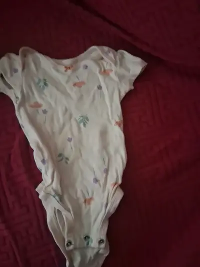 Body de bebé con estampado floral - miniatura 1