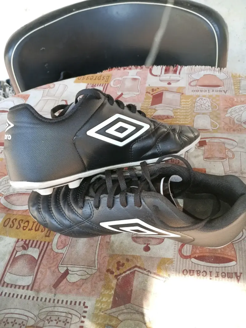 Zapatillas de baby fútbol Umbro negras para hombre - 2