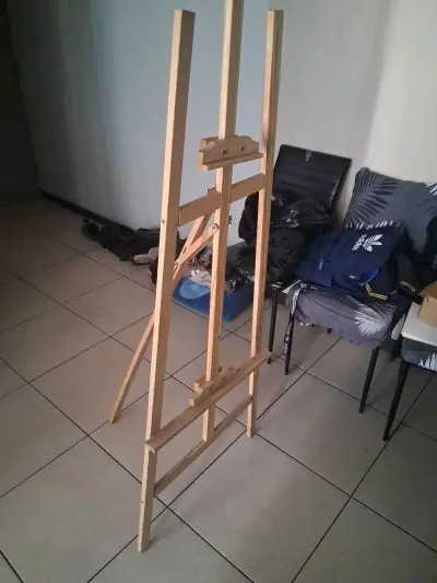 Caballete de madera para pintura ajustable - miniatura 2