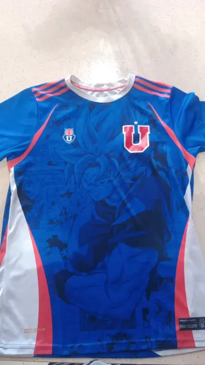Polera U de Chile Dragon Ball Z edición especial - miniatura 1