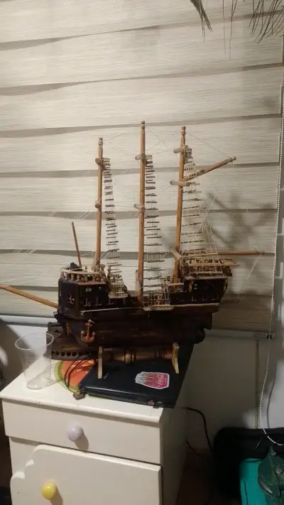 Maqueta de barco de madera artesanal - miniatura 2
