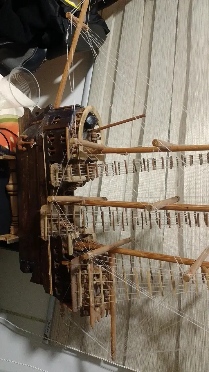 Maqueta de barco de madera artesanal - 4
