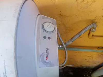Termo eléctrico Splendid de 50 litros - miniatura 1