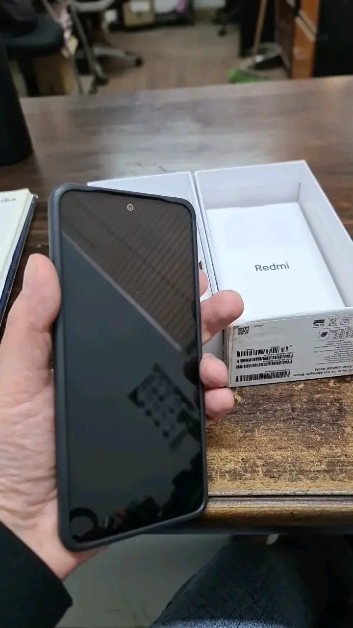 Smartphone Xiaomi Redmi Note 14 5G 256GB Negro - 4
