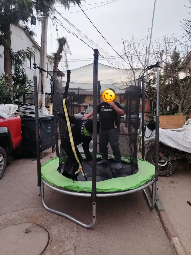 Trampolín de 183 cm con red de seguridad - 1