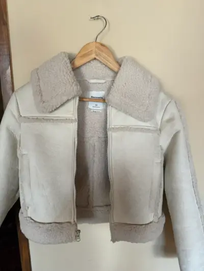 Chaqueta de piel sintética Abercrombie XS beige - miniatura 1
