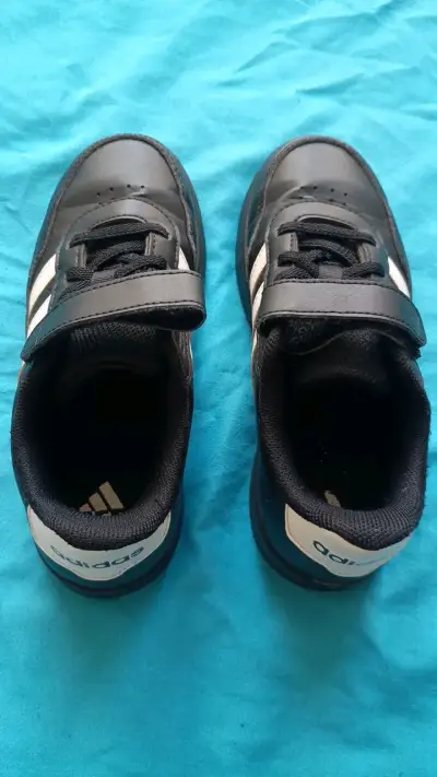 Zapatillas deportivas negras para niños Adidas - miniatura 1