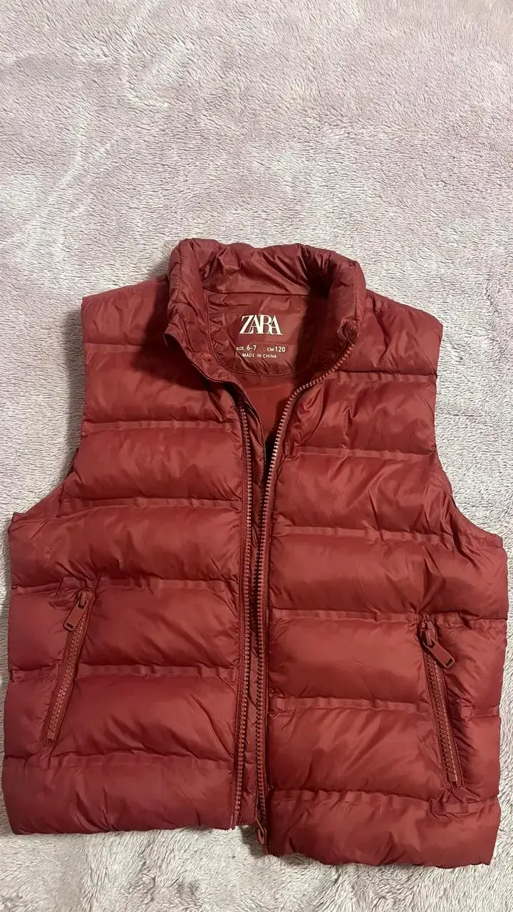 Chaleco acolchado rojo para niño Zara