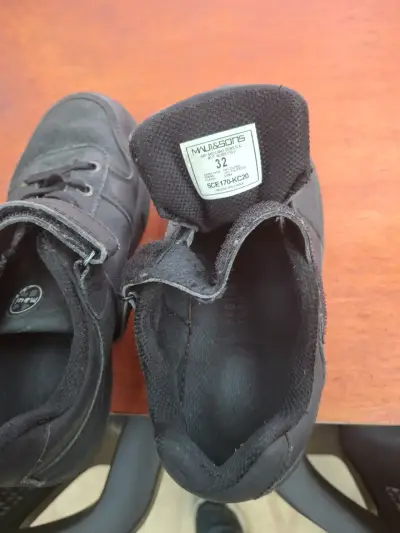 Zapatillas deportivas negras con detalles verdes - miniatura 6