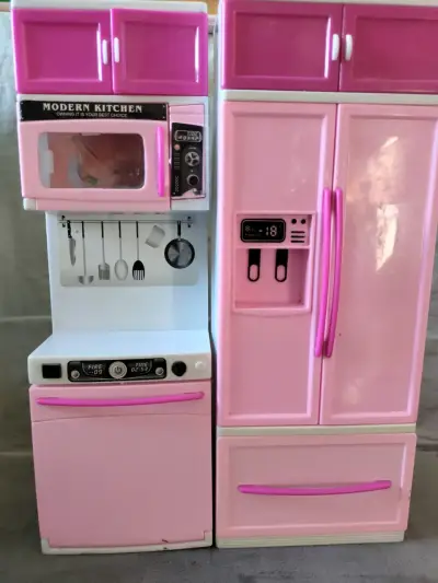 Electrodomésticos de cocina para muñecas - miniatura 1