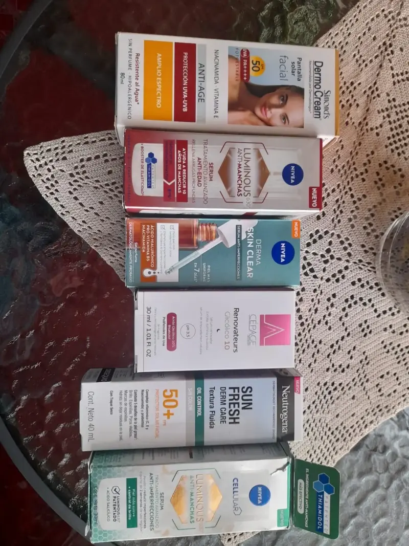 Set de productos faciales anti-manchas y anti-edad - 2
