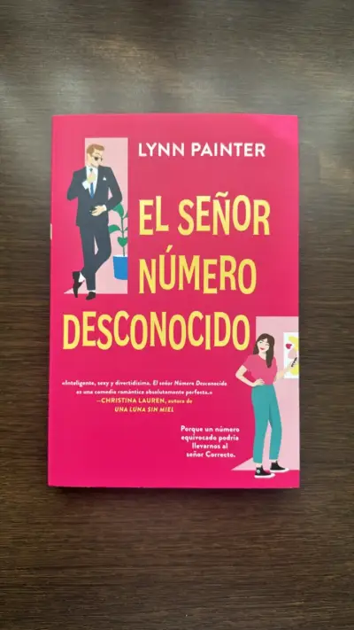 Libro 'El Señor Número Desconocido' de Lynn Painter - miniatura 1