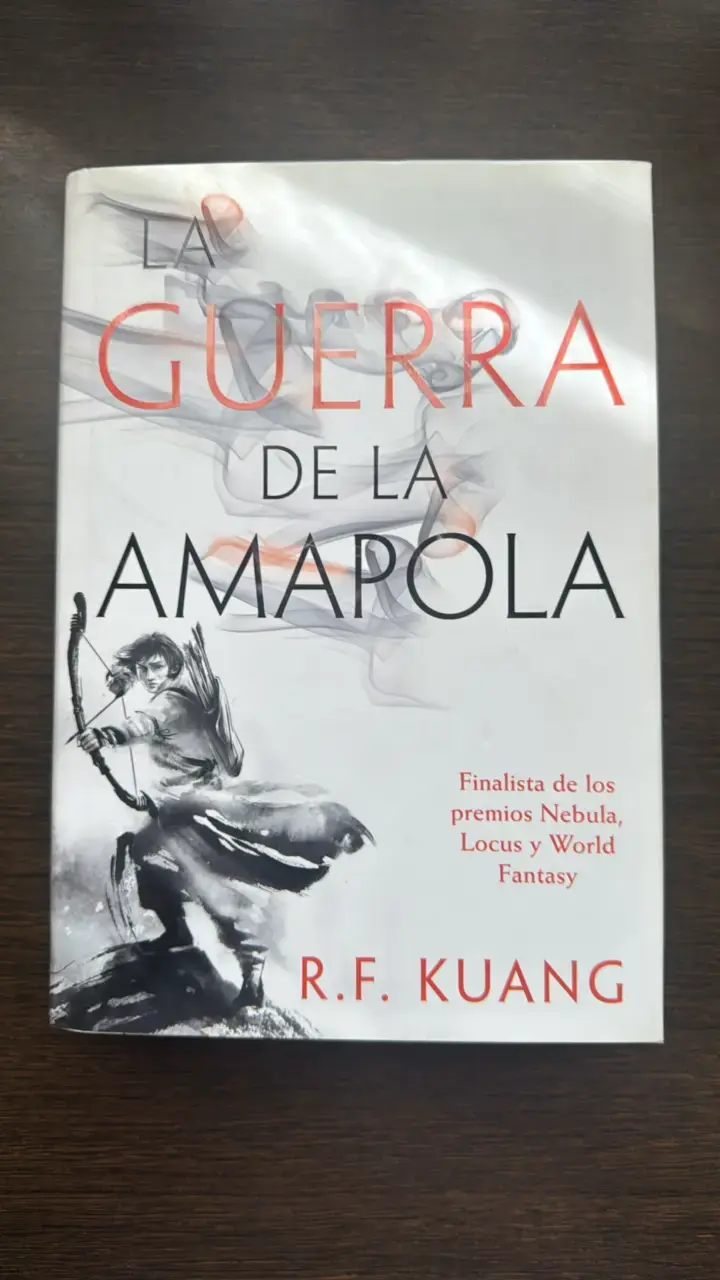 Libro 'La Guerra de la Amapola' de R.F. Kuang - 1