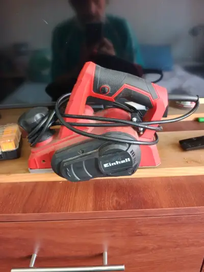 Cepillo Eléctrico Einhell Rojo y Negro - miniatura 1