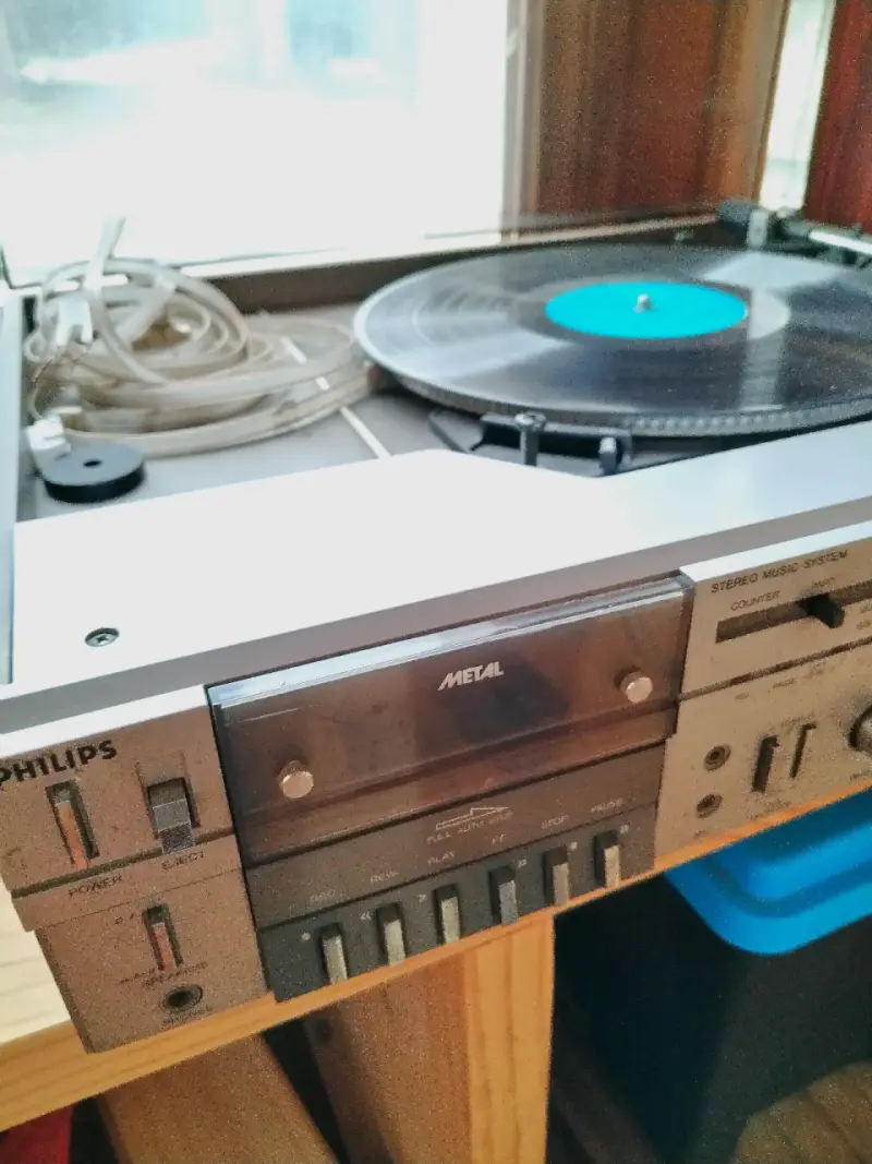 Tocadiscos Philips con sistema estéreo vintage - 4