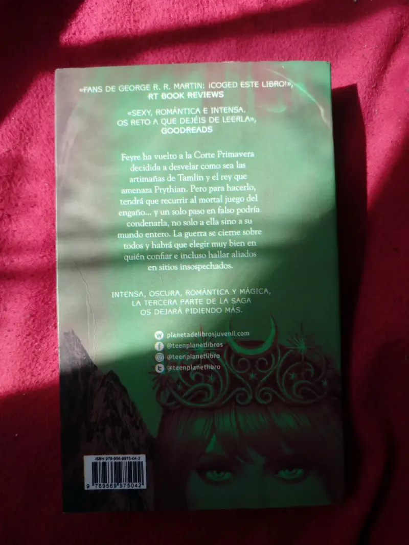 Libro 'Una Corte de Alas y Ruina' ALTERNATIVO - 2