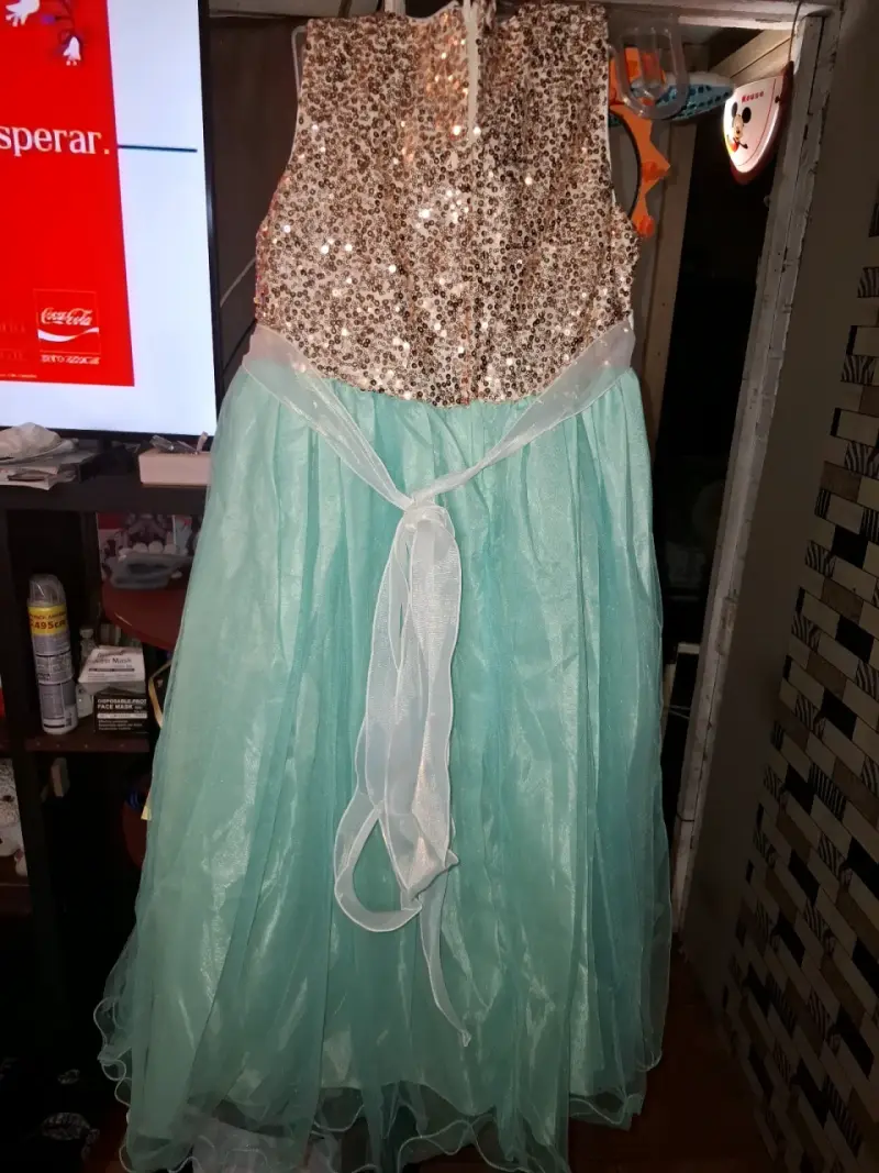 Vestido de niña con lentejuelas y tul verde agua - 4