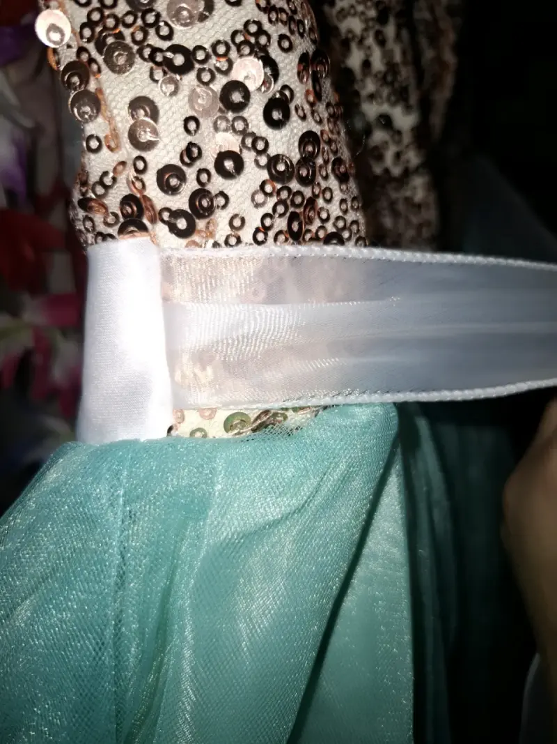 Vestido de niña con lentejuelas y tul verde agua - 6