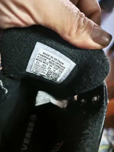 Zapatillas negras de cuero con caña alta - miniatura 3