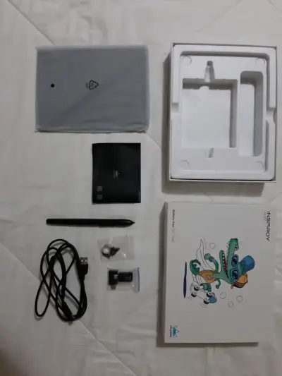 Tableta Gráfica Huion Inspiroy H640P con Lápiz - miniatura 4
