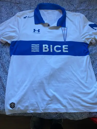 Camiseta Universidad Católica Under Armou - miniatura 1