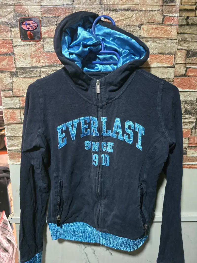 Polerón con capucha Everlast azul para mujer